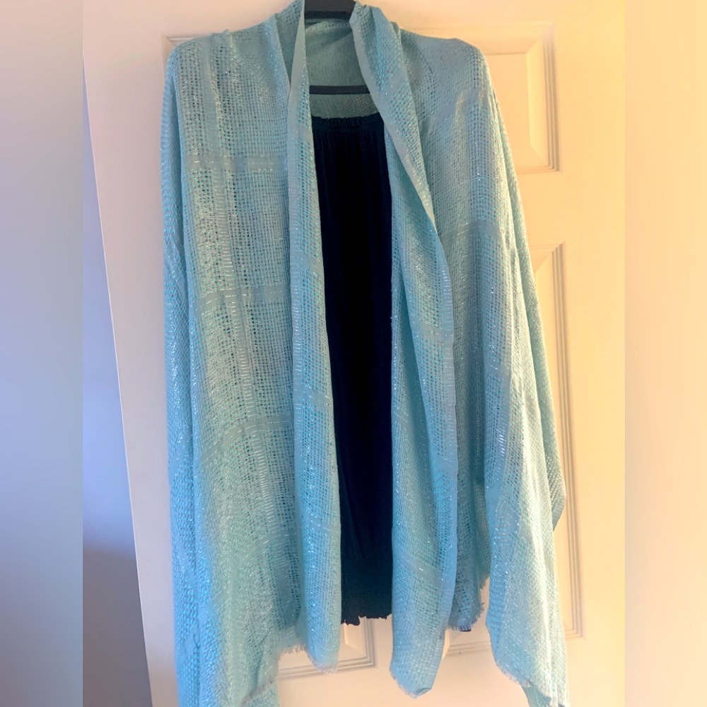 Pretty turquoise wrap with silver threads